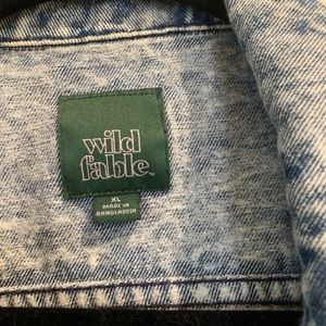 Denim jean light blue jacket in good shape